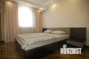 2-к квартира, посуточно, 80м2, 3/3 этаж