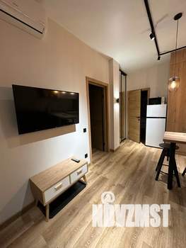 1-к квартира, посуточно, 38м2, 1/8 этаж