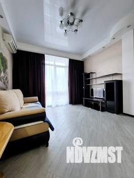 Студия квартира, посуточно, 50м2, 3/8 этаж