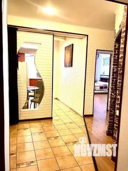 2-к квартира, на длительный срок, 90м2, 1/3 этаж
