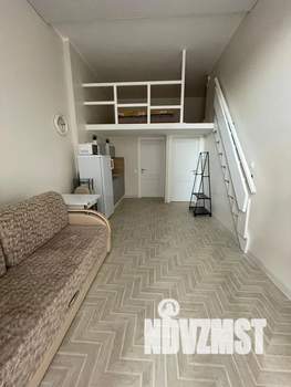 Студия квартира, посуточно, 35м2, 1/7 этаж