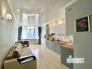 Студия квартира, посуточно, 50м2, 10/11 этаж