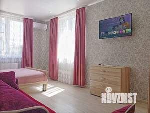 Студия квартира, посуточно, 33м2, 1/3 этаж