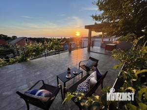 3-к квартира, на длительный срок, 120м2, 2/2 этаж