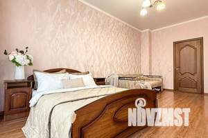 1-к квартира, посуточно, 50м2, 3/6 этаж