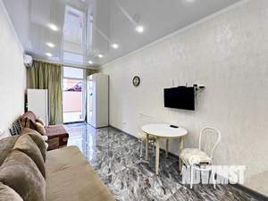 Студия квартира, посуточно, 28м2, 1/6 этаж