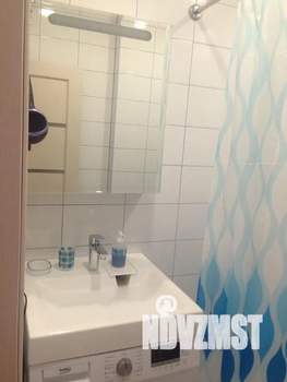 Студия квартира, посуточно, 25м2, 1/3 этаж