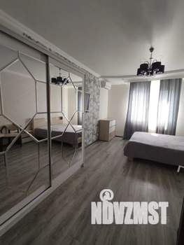 1-к квартира, посуточно, 54м2, 3/3 этаж