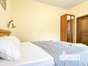 4-к квартира, посуточно, 90м2, 1/2 этаж