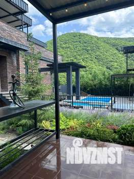 3-к квартира, посуточно, 120м2, 1/3 этаж