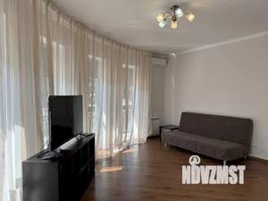 1-к квартира, посуточно, 64м2, 2/7 этаж