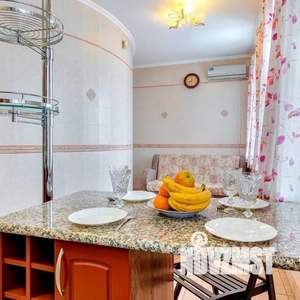 1-к квартира, посуточно, 50м2, 1/4 этаж