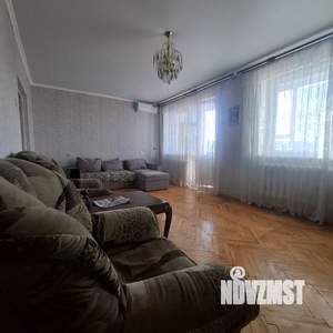 3-к квартира, на длительный срок, 90м2, 5/5 этаж