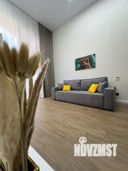 Студия квартира, посуточно, 45м2, 1/16 этаж