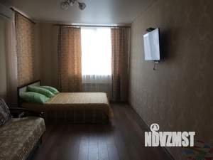 1-к квартира, посуточно, 40м2, 1/3 этаж