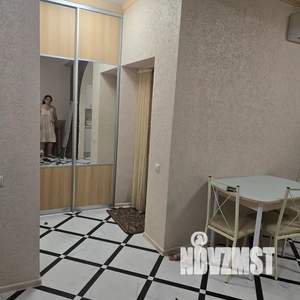 Студия квартира, посуточно, 30м2, 1/3 этаж