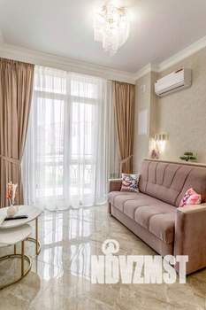 2-к квартира, посуточно, 50м2, 1/1 этаж