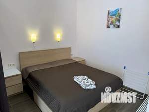 Студия квартира, посуточно, 40м2, 1/4 этаж