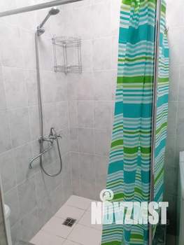 Студия квартира, посуточно, 40м2, 1/1 этаж