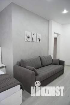 Студия квартира, посуточно, 40м2, 2/3 этаж