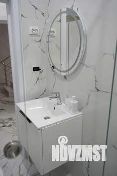 Студия квартира, посуточно, 40м2, 2/3 этаж