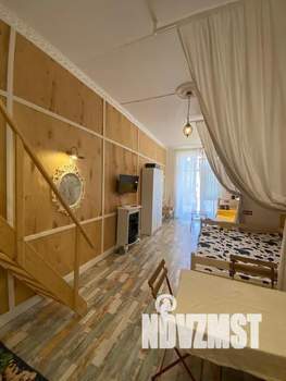 Студия квартира, посуточно, 35м2, 1/6 этаж