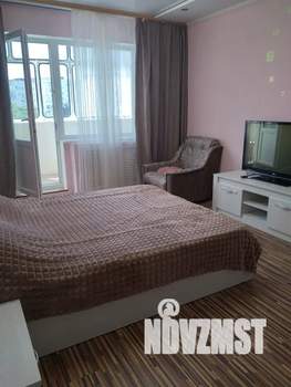 2-к квартира, посуточно, 52м2, 8/10 этаж