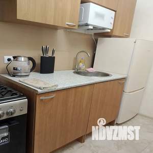 2-к квартира, посуточно, 36м2, 1/5 этаж