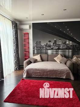 Студия квартира, посуточно, 40м2, 3/5 этаж