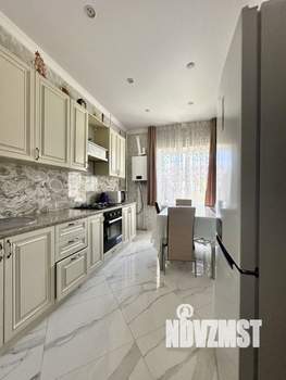 3-к квартира, посуточно, 90м2, 2/4 этаж