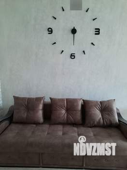 Студия квартира, посуточно, 37м2, 2/4 этаж