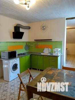 Студия квартира, посуточно, 43м2, 3/3 этаж