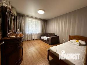 2-к квартира, посуточно, 52м2, 1/9 этаж