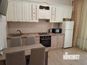 1-к квартира, посуточно, 43м2, 3/6 этаж