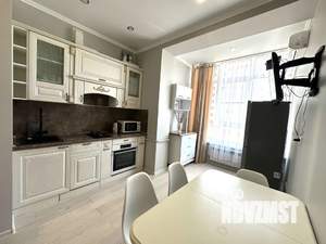 1-к квартира, посуточно, 50м2, 5/8 этаж