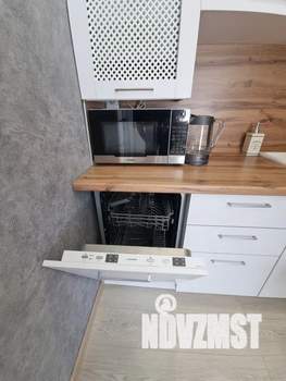 Студия квартира, посуточно, 35м2, 2/3 этаж