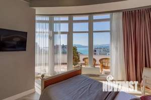 3-к квартира, посуточно, 200м2, 1/1 этаж