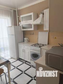 1-к квартира, посуточно, 38м2, 3/9 этаж