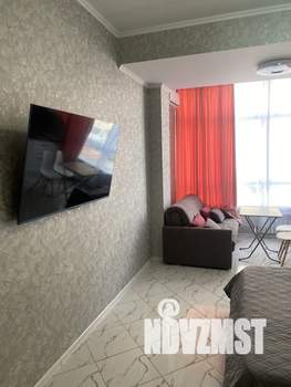 Студия квартира, посуточно, 38м2, 1/8 этаж