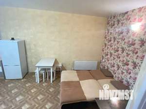 Студия квартира, посуточно, 35м2, 1/10 этаж