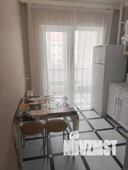 1-к квартира, посуточно, 37м2, 3/9 этаж