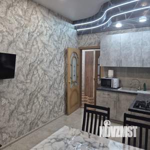 1-к квартира, посуточно, 42м2, 1/10 этаж