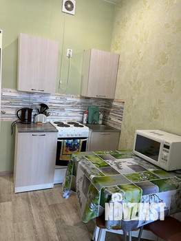 Студия квартира, посуточно, 27м2, 4/7 этаж