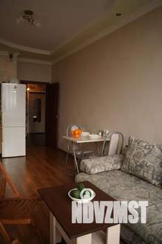 1-к квартира, посуточно, 48м2, 3/10 этаж