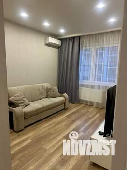 1-к квартира, посуточно, 42м2, 3/6 этаж