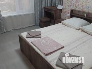 Студия квартира, посуточно, 40м2, 1/1 этаж