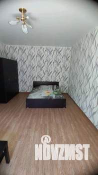 1-к квартира, посуточно, 50м2, 2/3 этаж