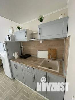 Студия квартира, посуточно, 35м2, 1/7 этаж