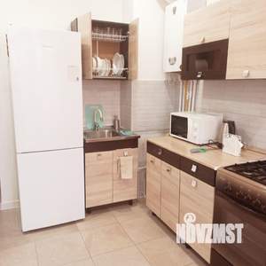 1-к квартира, посуточно, 46м2, 3/3 этаж