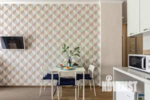 Студия квартира, посуточно, 30м2, 1/7 этаж